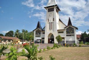 Gereja Katedral Saint Yoseph Merupakan Gereja Paling Tua Di Sikka