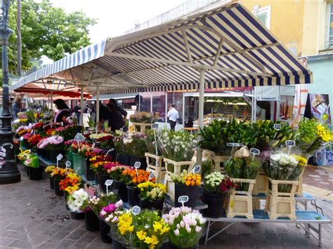 Flower market Vieux Nice Marché aux fleurs