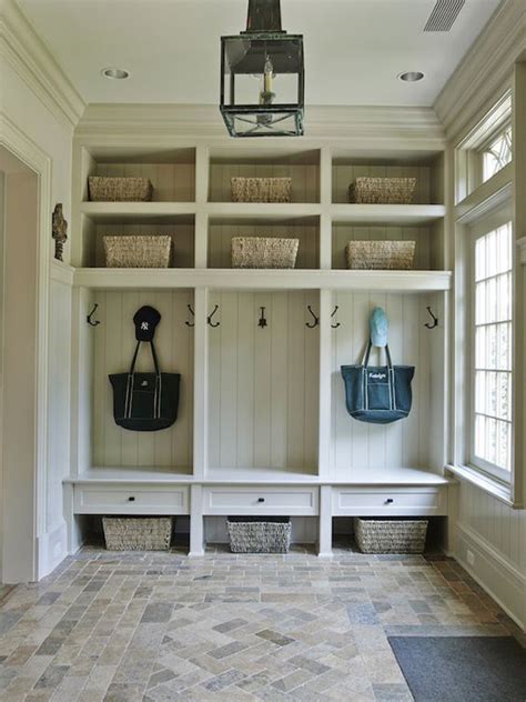 Rustic Mudroom Design Ideas