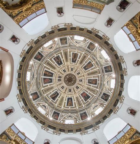 La Planta Circular Del Santo Cristo De La Salud Es Muy Llamativa