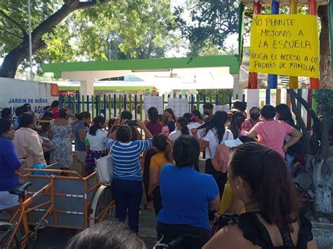 Padres De Familia Del Jard N De Ni Os Andrea Aguilar Exigen Sustituir