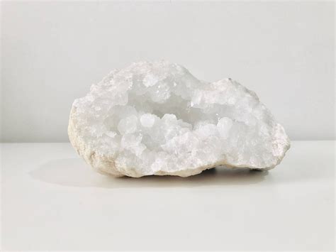 13 Best White Crystals and Gemstones: Complete Guide | Healing Crystals Co.