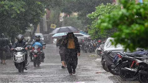 In Pics Heavy Rain Lashes Parts Of Tamil Nadu Normal Life Hit