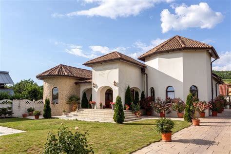 Stefanesti Resedinta Spectaculoasa Cu Piscina Stil Italian