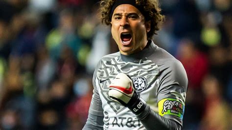 Renovación De Guillermo Ochoa Provocaría La Salida De Futbolista Del América Pasión Águila