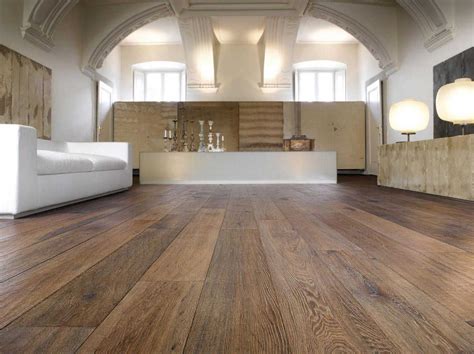 Parquet Rovere Spazzolato Prefinito Anticato Linea Natura Pavimenti