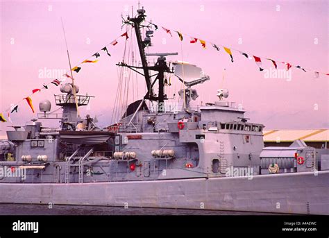 Cruising Warship Hi Res Stock Photography And Images Alamy