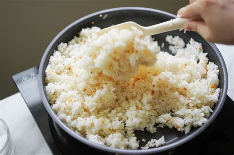 Easy Garlic Fried Rice Sinangag Filipino Hungry Huy