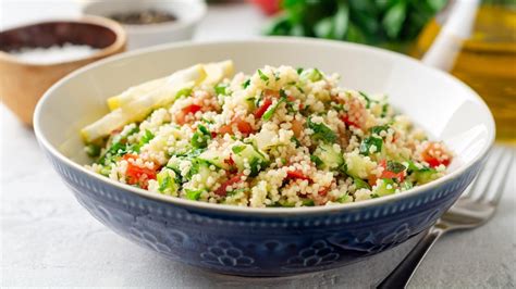 Salade De Couscous Et De Pois Chiches Mordu