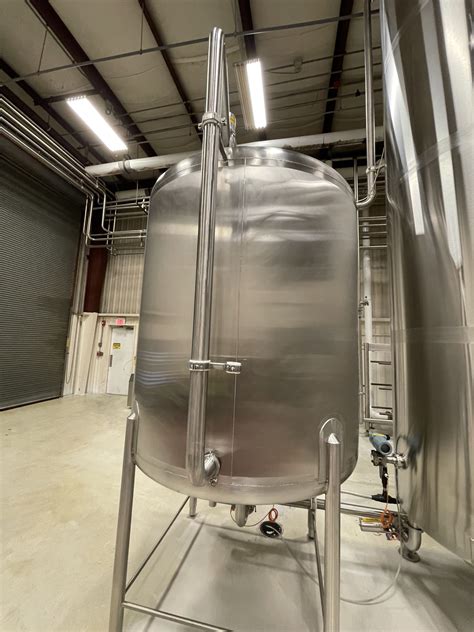 1000 Gallon Stainless Steel Vertical Flavor Tank Beverage Industries