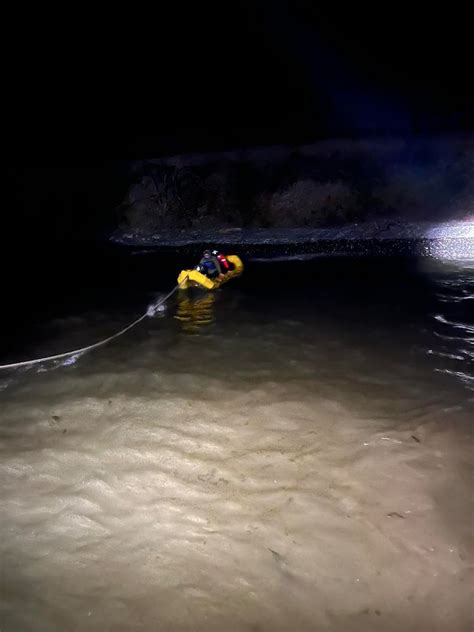 Coast Guard Rescues 2 Boaters On Lake Champlain United States Coast