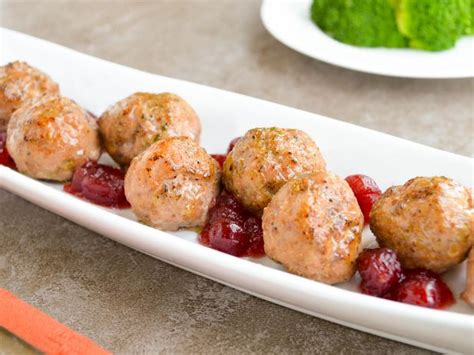 5 Ingredient Turkey Meatballs With Cranberry Sauce Michelle Dudash Rd