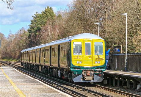 769935 Gwr 769935 Working The 5q20 11 33 Reading Traincare Flickr