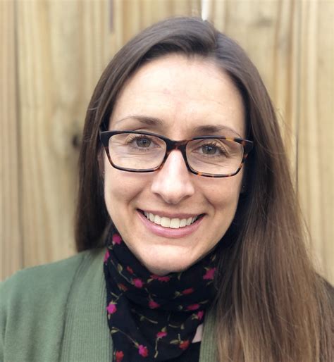 The Linguistic Phenomenon Behind Taylor Swift’s Superstardom