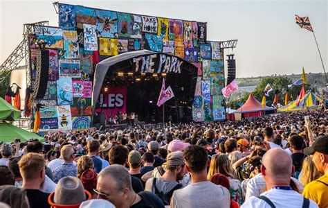 Glastonbury dévoile lénorme programme de 2023 pour The Park Tout Sur