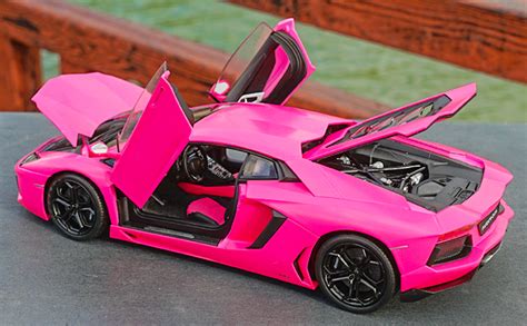 1/18 Welly FX Lamborghini Aventador LP700-4 (Pink) Diecast Car Model - LIVECARMODEL.com