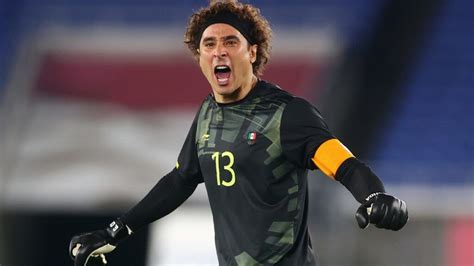 El día que Memo Ochoa portero de la Selección Mexicana cumplió una