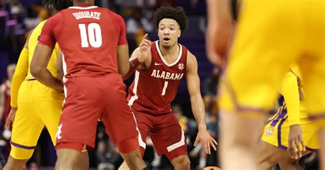 Alabama S Mark Sears Named To Naismith Trophy Midseason Team