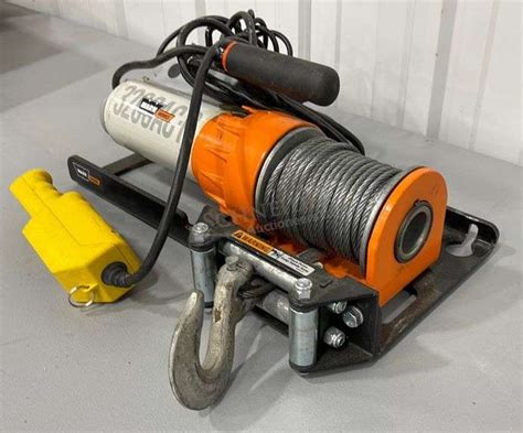 Warn 3200 Ac 120 Volt Winch Schneider Auctioneers Llc