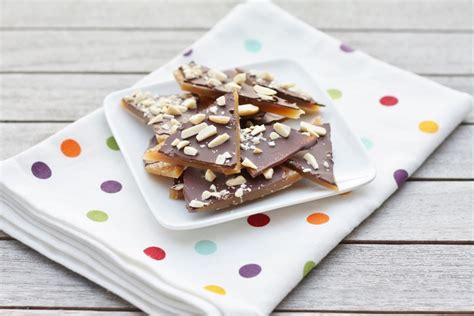 chocolate almond toffee    cook