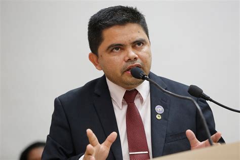 Jesuíno Boabaid quer explicações do DER sobre não cumprimento de