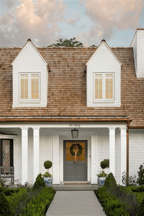 What Color To Paint Brick House: A Comprehensive Guide - Paint Colors