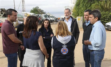 Felipe Y Letizia Visitan Valencia Para Conocer Los Efectos De La Dana Y