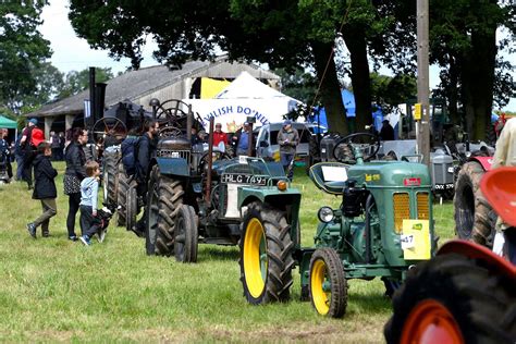 Woolpit Steam All Our Pictures From First Day Of Popular Steam Rally