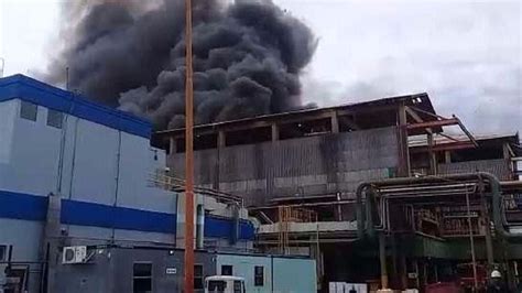 Susto En Ensenada Por Un Incendio En Una Refinería De Ypf