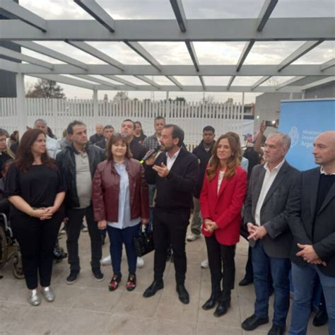 Alternativa En Papel Ariel Sujarchuk Y Tolosa Paz Inauguraron El