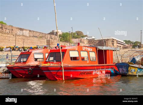 At the confluence of sacred rivers Ganga and Yamuna at Allahabad, Uttar Pradesh, India Stock ...