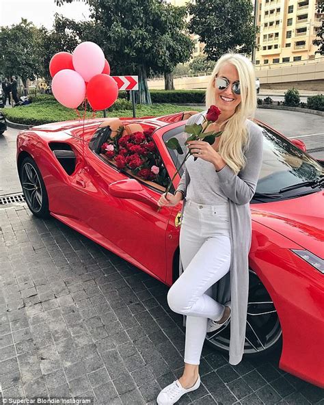 Supercar Blondie Gets Ferrari Filled With 1 000 Roses Daily Mail Online