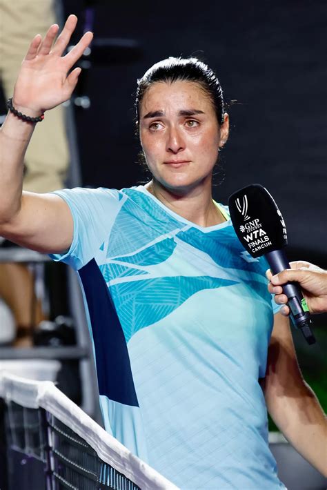 Ons Jabeur Gana Su Primer Partido Y Se Mantiene Con Vida En Las Wta