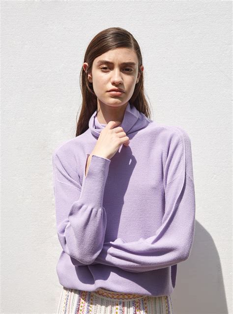 Molli Oversized Slim Top With Stand Up Collar Lilac Molli