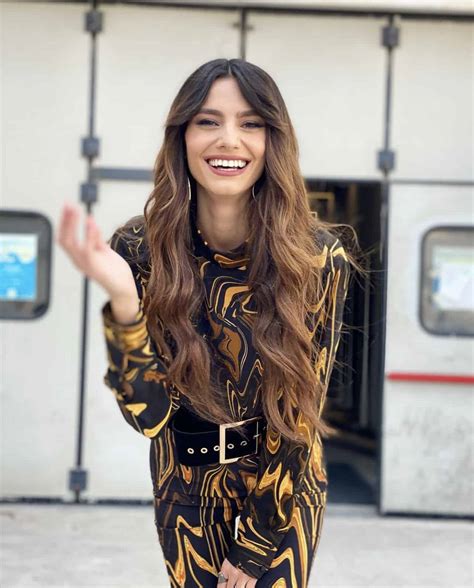 Greek Beauty Iliana Papageorgiou Returns To Gntm