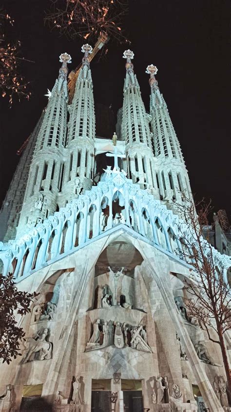 La Sagrada Familia La Joya De Barcelona