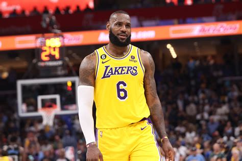 lebron  trading trash talk  brooks  game  nbacom