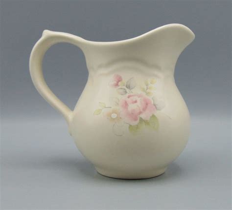 Pfaltzgraff Tea Rose 4 1 4 Creamer