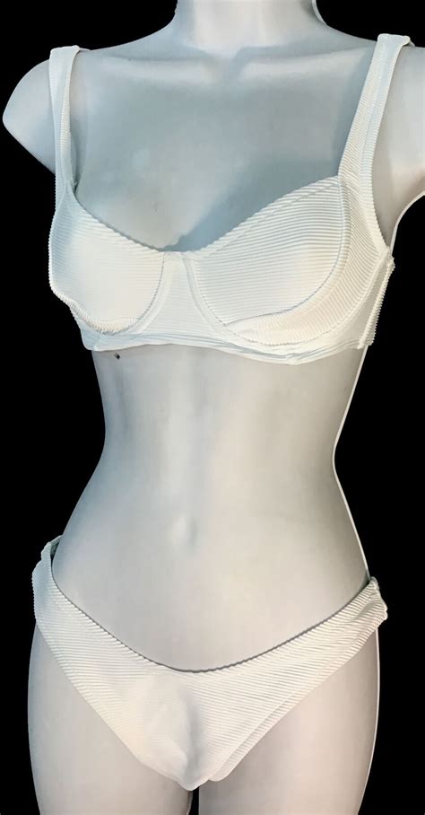 Zulu Zephyr Bikini White Underwire Bikini Top Crink Gem