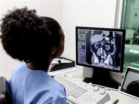 CT scan for kidney cancer: What it shows and what to expect