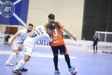 Tubar O Futsal Superado Pelo Carlos Barbosa E Segue Sem Vit Rias Na