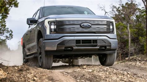 Ford arrête temporairement la production du F 150 Lightning