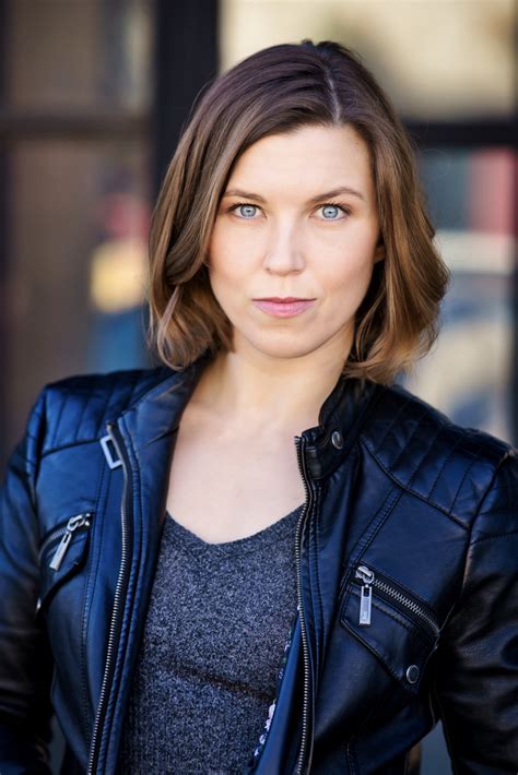 Krystle Martin - AdoroCinema