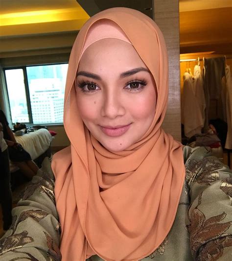 See This Instagram Photo By Neelofa • 237k Likes Beautiful Hijab