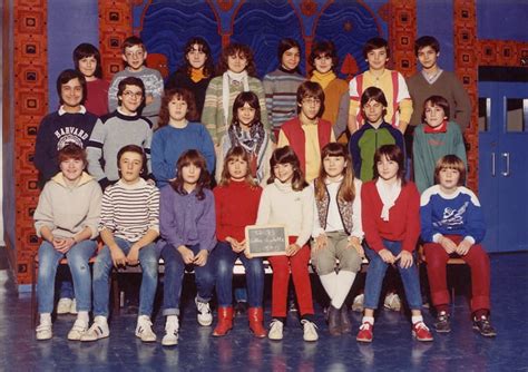 Photo de classe 5eme d de 1983 Collège La Vallée Violette Copains d