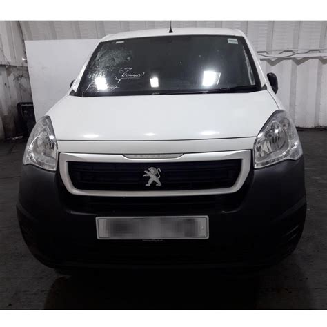 Find Used Peugeot Partner bumpers and bumper parts
