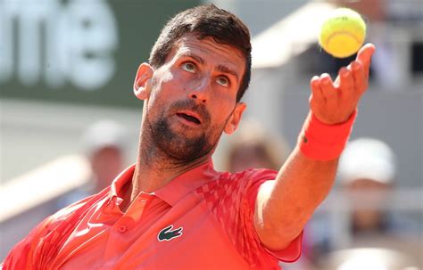 Roland Garros Pourquoi Les Balles De Tennis Sont Jaunes Et Poilues