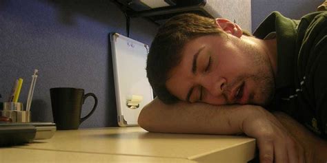 How To Take The Perfect Power Nap At Work Business Insider