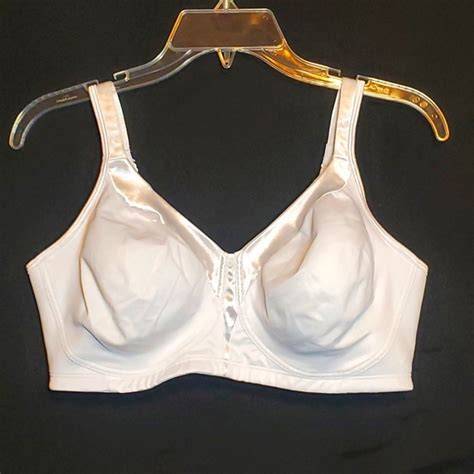 Playtex Intimates And Sleepwear 42d Playtex 8 Hour Wirefree Bra White Poshmark