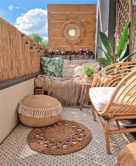 Pin By Lourdes Vargas On Home Decor Balcony Decor Rustic Living Room